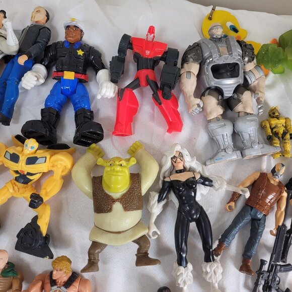 Lot of 34 Misc Action Figures Superhero monsters joker spiderman - Picture 9 of 14